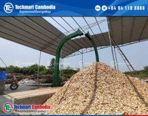 ម៉ាស៊ីនសម្រាប់ច្រូតឈើទៅជាបន្ទះឈើសម្រាប់នាំចេញ